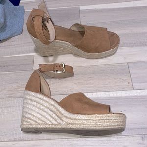 brown wedges